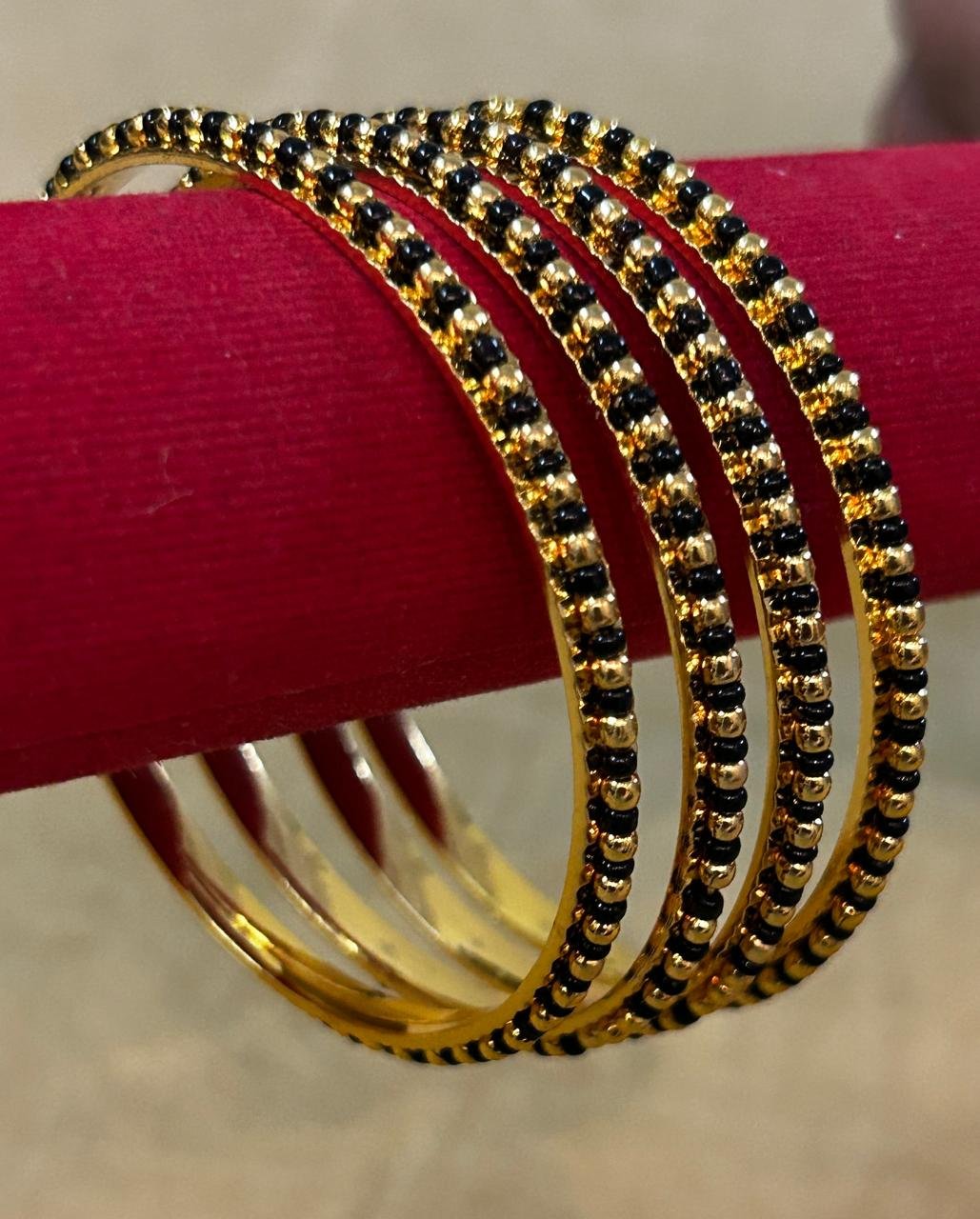 Black beads warranty bangles