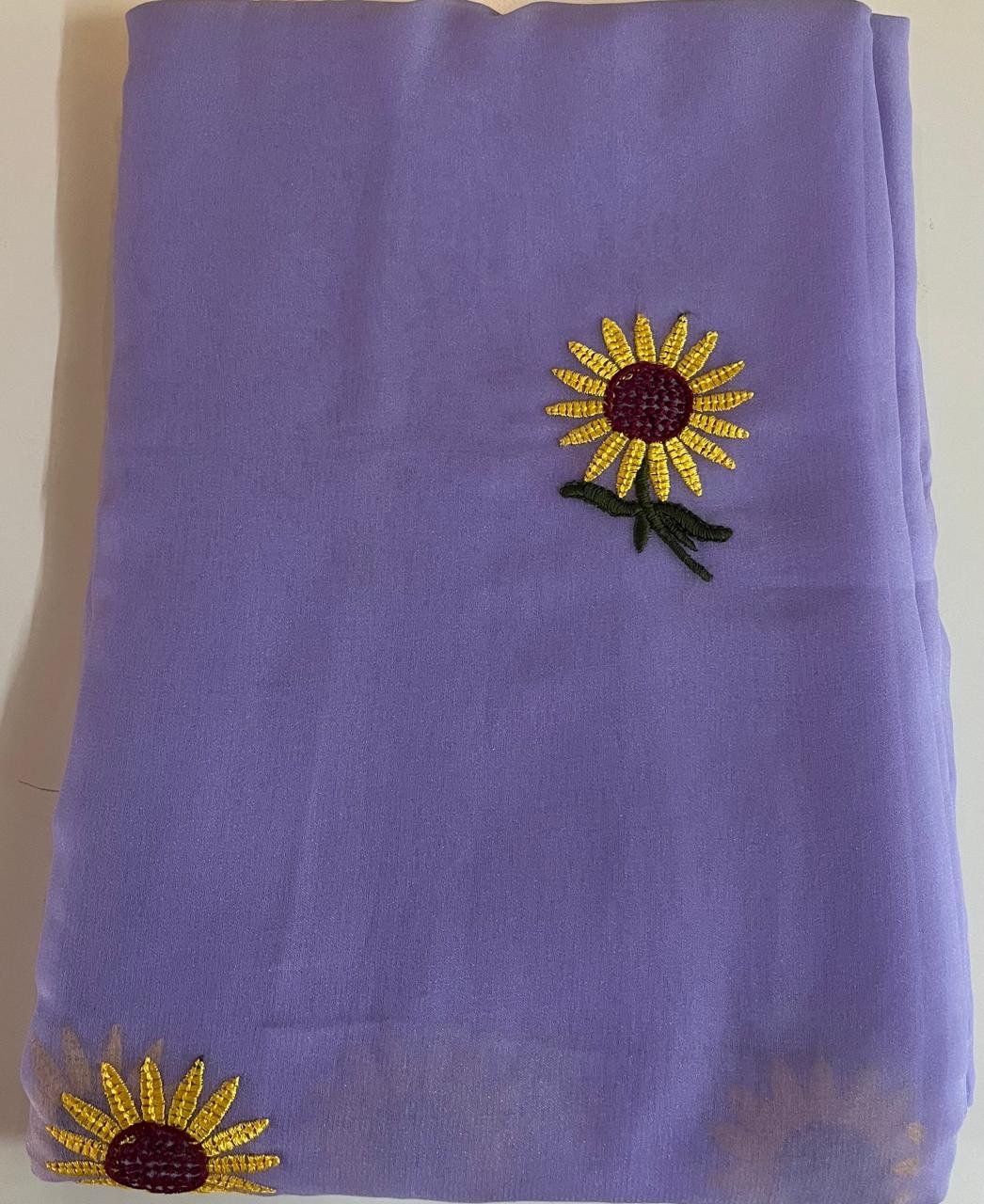 Elegant lavender-purple georgette saree - Image 3