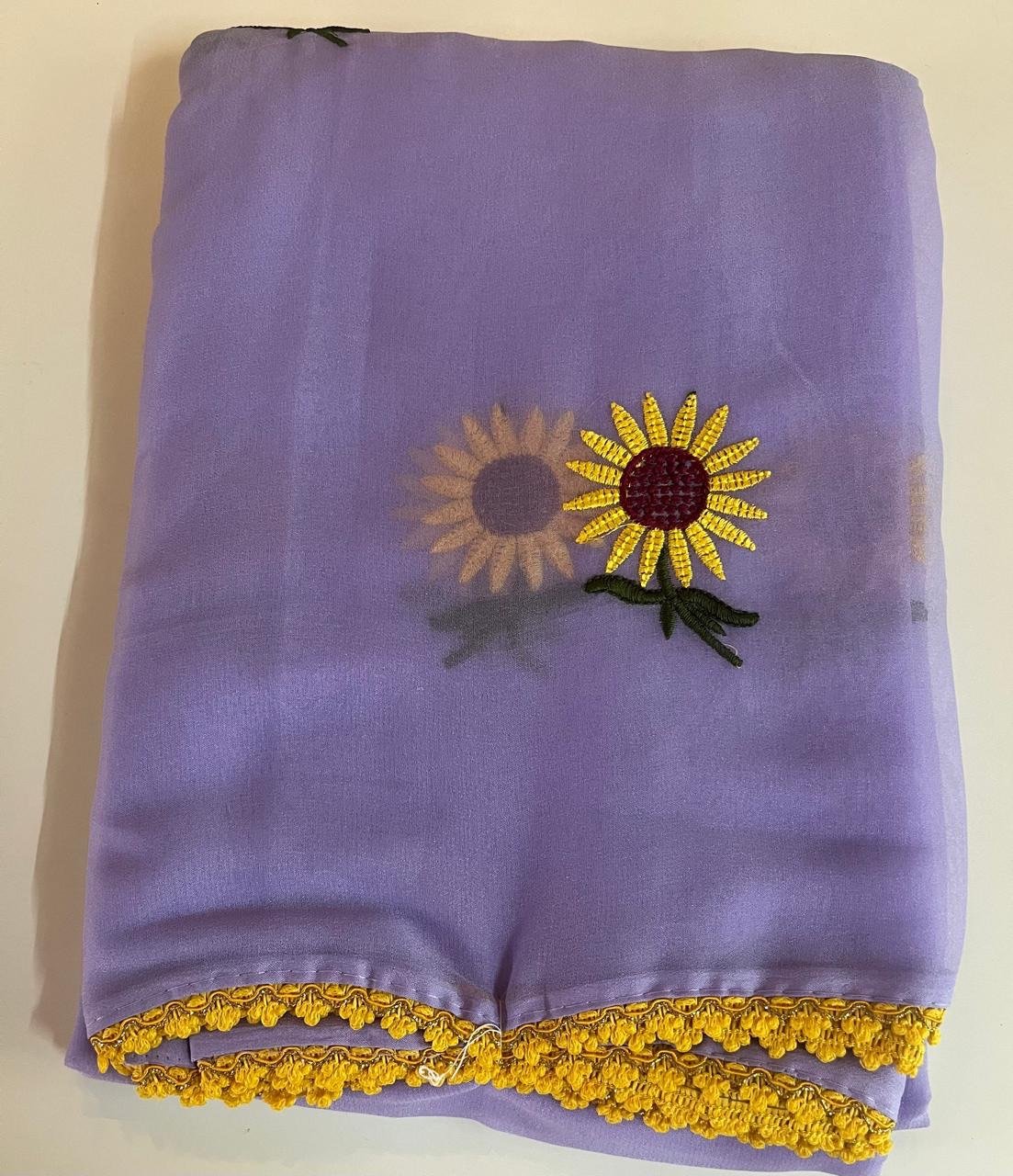 Elegant lavender-purple georgette saree - Image 2
