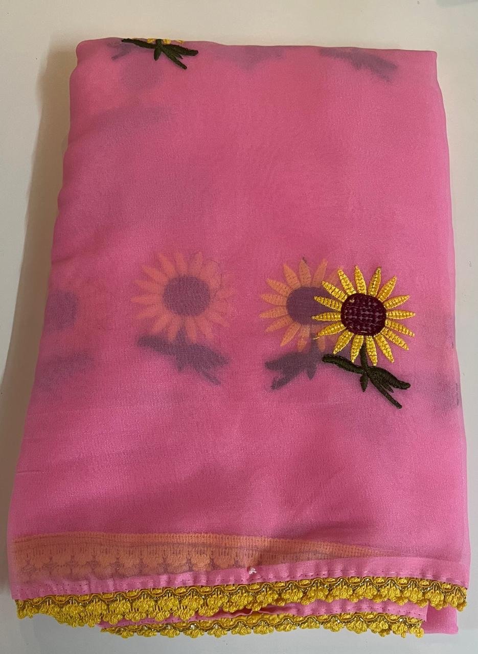Elegant Pink Saree - Image 2
